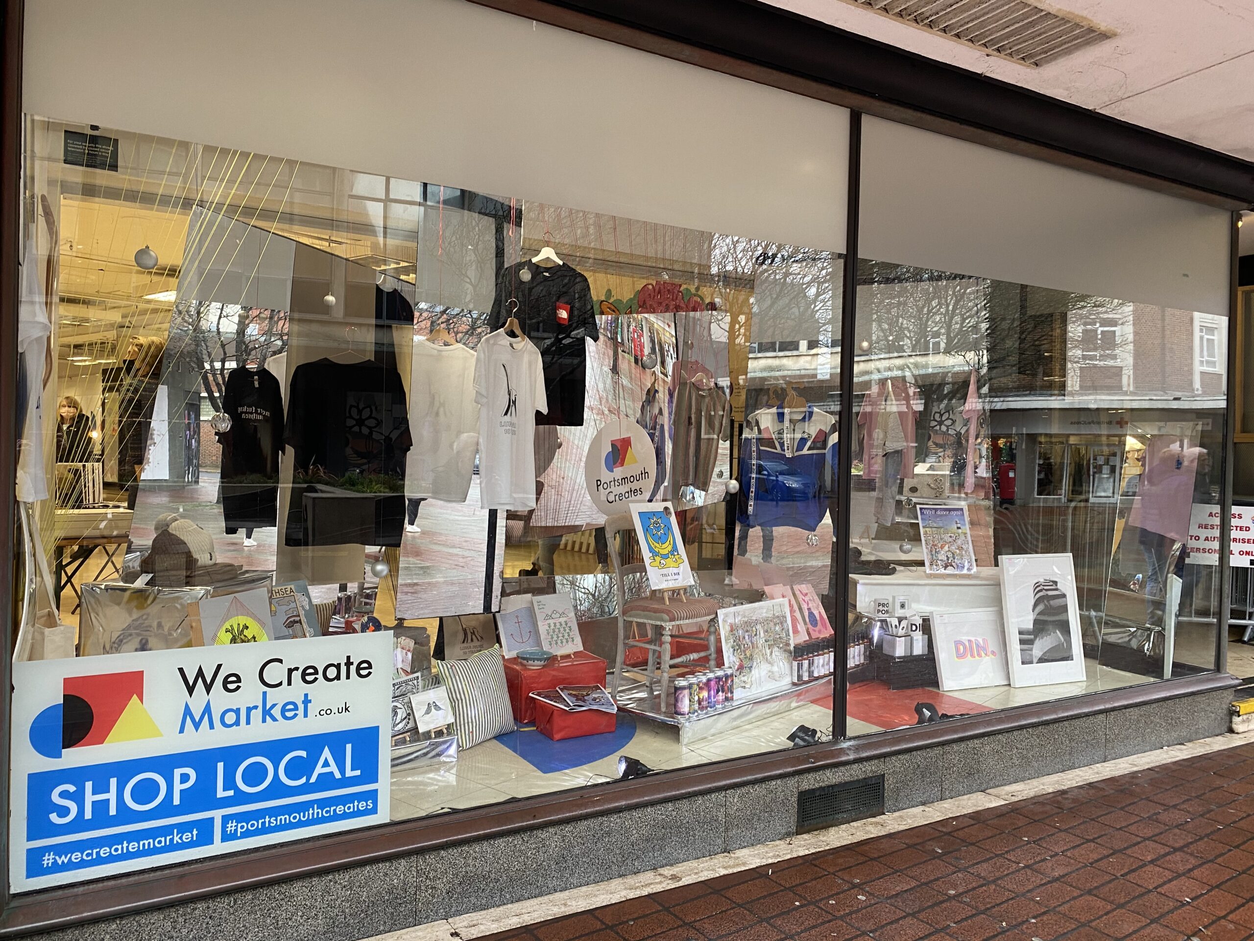 CURATING SPACES: Exhibition Space at the former Dorothy Perkins Shop - Portsmouth Creates